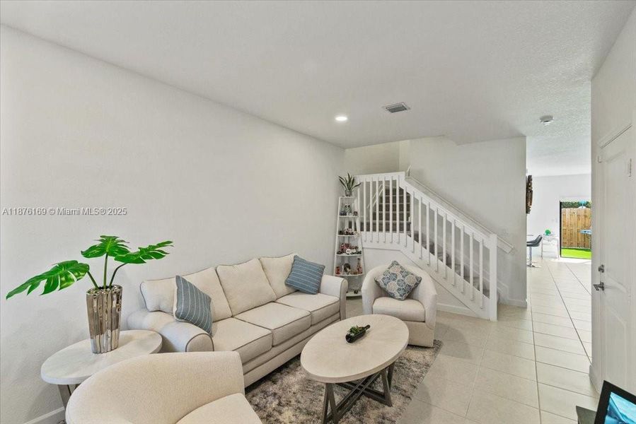 Furnished interior view inside a new home in , Homestead (Image 17).