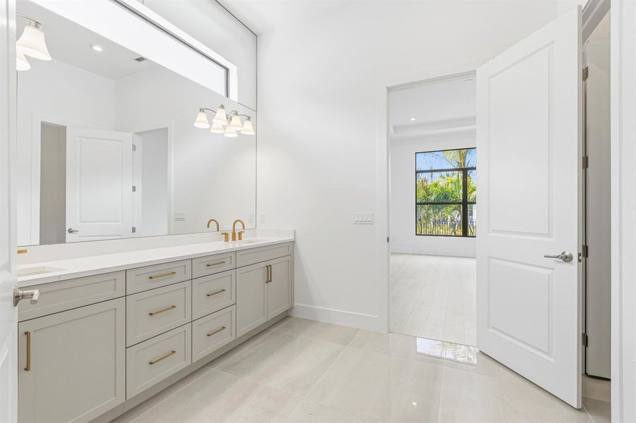 Owner's Bath Owner's Bath