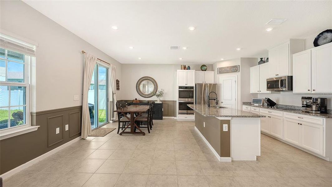Furnished interior view inside a new home in , Bradenton (Image 16).