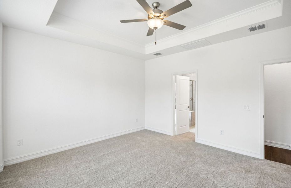 Spacious, unfurnished interior of a new home in Pinnacle at Legacy Hills, Celina (Image 17).
