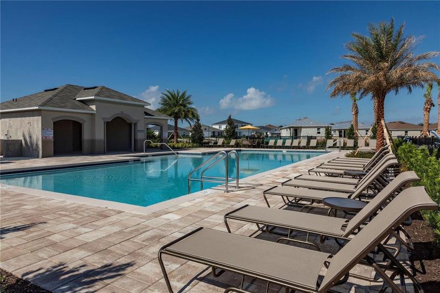 Community amenities in Lake Lucerne, Winter Haven (Image 23).