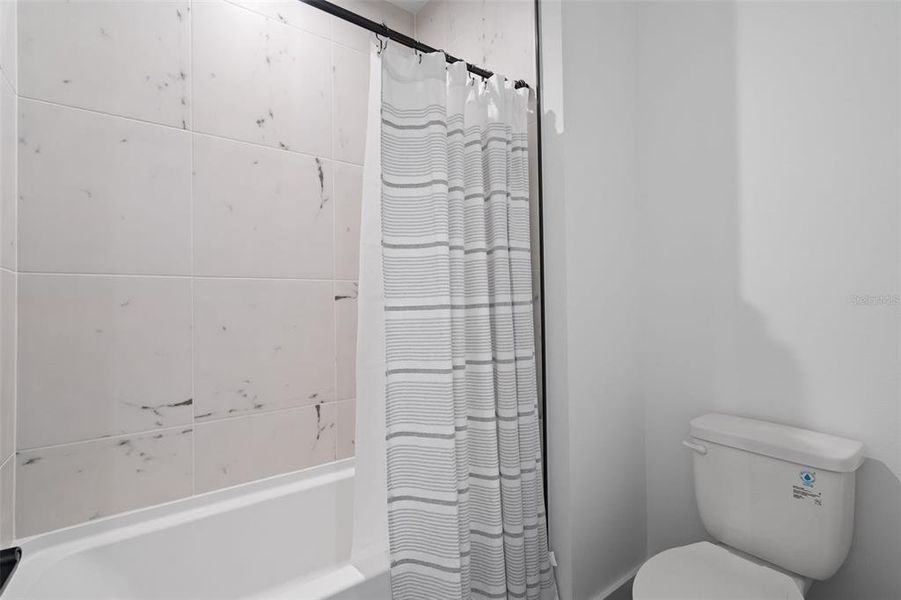 Furnished interior view inside a new home in Celebration - Island Village, Celebration (Image 16).