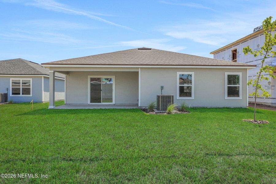 Exterior details and patio area of a home in Diamond Springs, Jacksonville (Image 22).