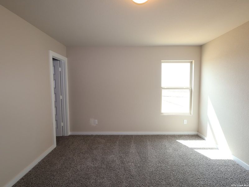 Spacious, unfurnished interior of a new home in Mesquite Ridge, San Antonio (Image 19). Spacious, unfurnished interior of a new home in Mesquite Ridge, San Antonio (Image 19).