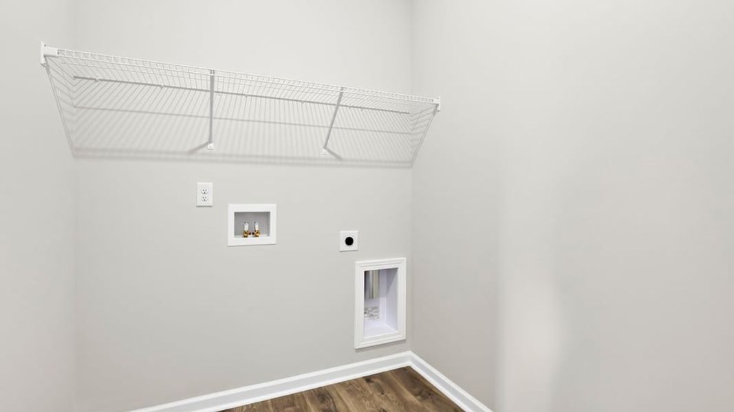 Spacious, unfurnished interior of a new home in Woodglen, Piedmont (Image 35).