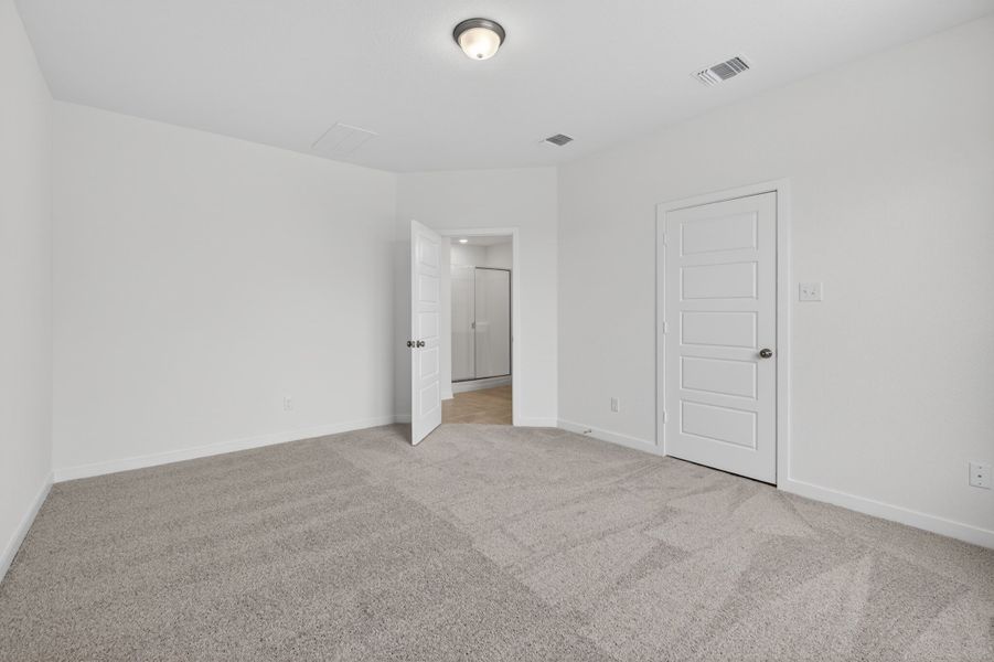 Spacious, unfurnished interior of a new home in South Pointe, Temple (Image 12). Spacious, unfurnished interior of a new home in South Pointe, Temple (Image 12).