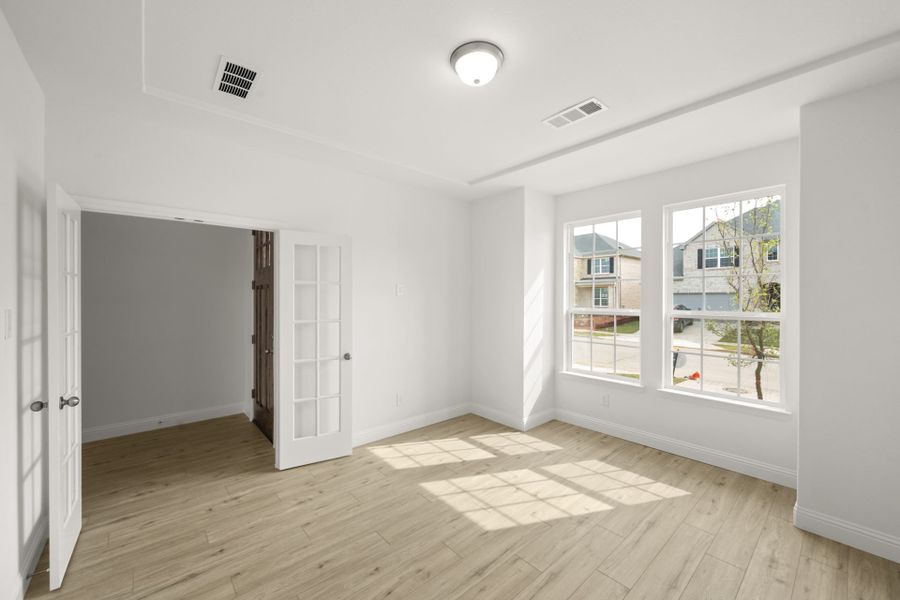 Spacious, unfurnished interior of a new home in Creekview Meadows, Pilot Point (Image 20). Spacious, unfurnished interior of a new home in Creekview Meadows, Pilot Point (Image 20).