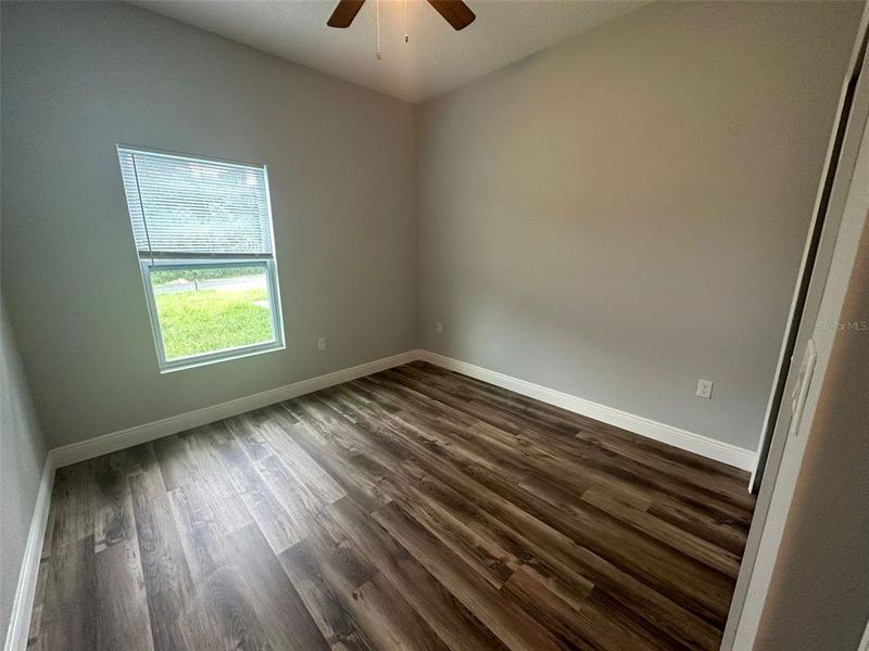 Spacious, unfurnished interior of a new home in , Ocala (Image 8).