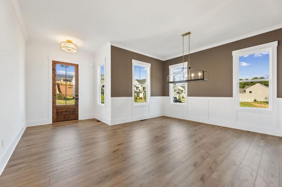 Spacious, unfurnished interior of a new home in Hillshire, Cumming (Image 17).