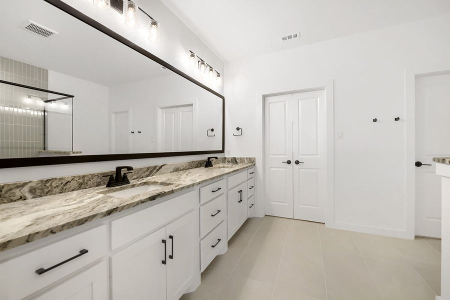 3241 Vaquero - Primary Bedroom