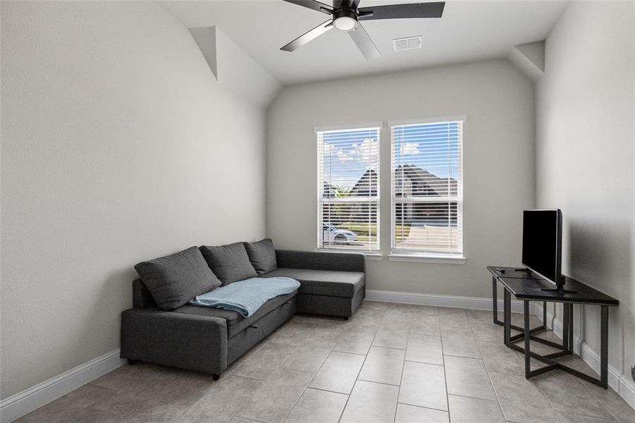 Furnished interior view inside a new home in The Oasis at North Grove 60-70, Waxahachie (Image 26). Furnished interior view inside a new home in The Oasis at North Grove 60-70, Waxahachie (Image 26).