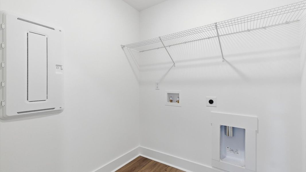 Furnished interior view inside a new home in Benjamin's Grove, Woodruff (Image 27).