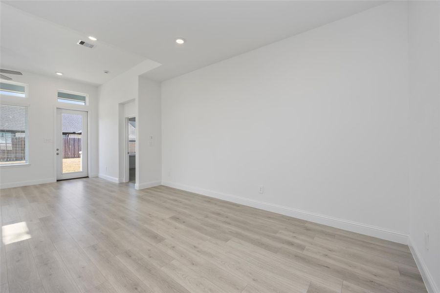 Spacious, unfurnished interior of a new home in Sienna, Missouri City (Image 22). Spacious, unfurnished interior of a new home in Sienna, Missouri City (Image 22).