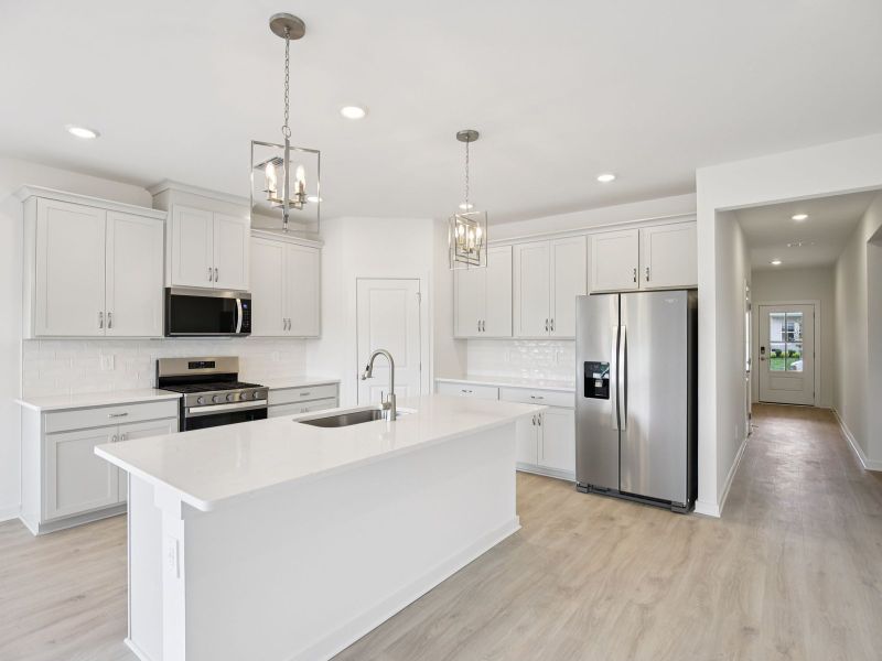 Skip takeout and prep dinner in the well-appointed kitchen. Skip takeout and prep dinner in the well-appointed kitchen.