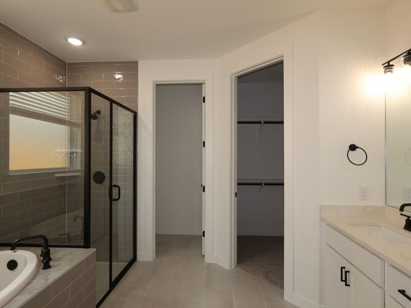 Furnished interior view inside a new home in Edgewood, Leander (Image 7).