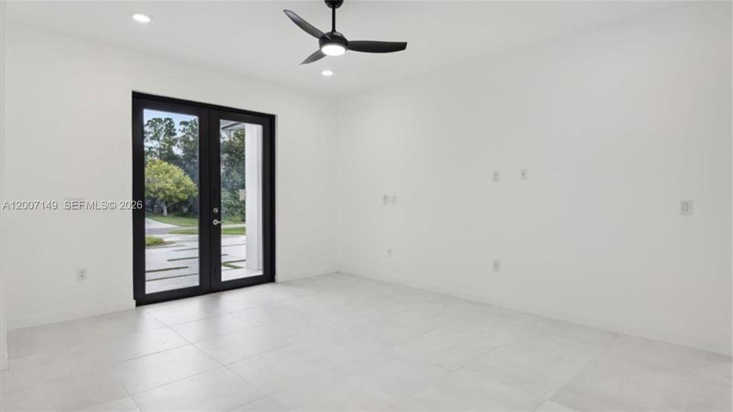 Spacious, unfurnished interior of a new home in , Lehigh Acres (Image 23). Spacious, unfurnished interior of a new home in , Lehigh Acres (Image 23).