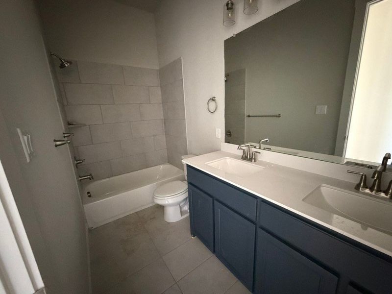 Furnished interior view inside a new home in Eagle Ridge Estates, Weatherford (Image 4).