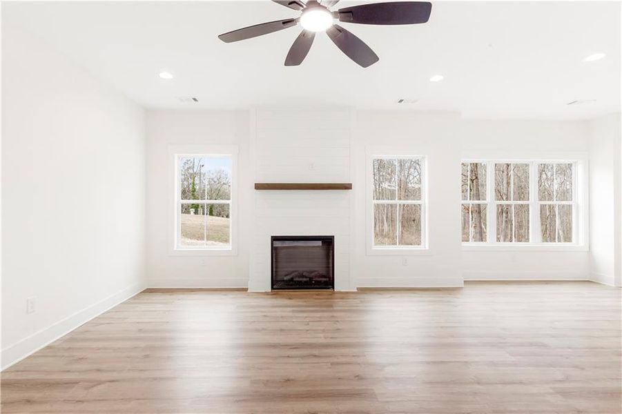 Spacious, unfurnished interior of a new home in , Dallas (Image 26).