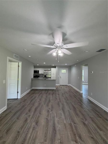 Spacious, unfurnished interior of a new home in , Lake Wales (Image 7). Spacious, unfurnished interior of a new home in , Lake Wales (Image 7).