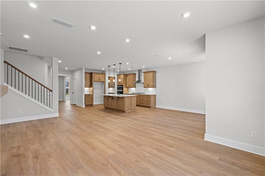 Spacious, unfurnished interior of a new home in Hunters Creek, Flowery Branch (Image 32).