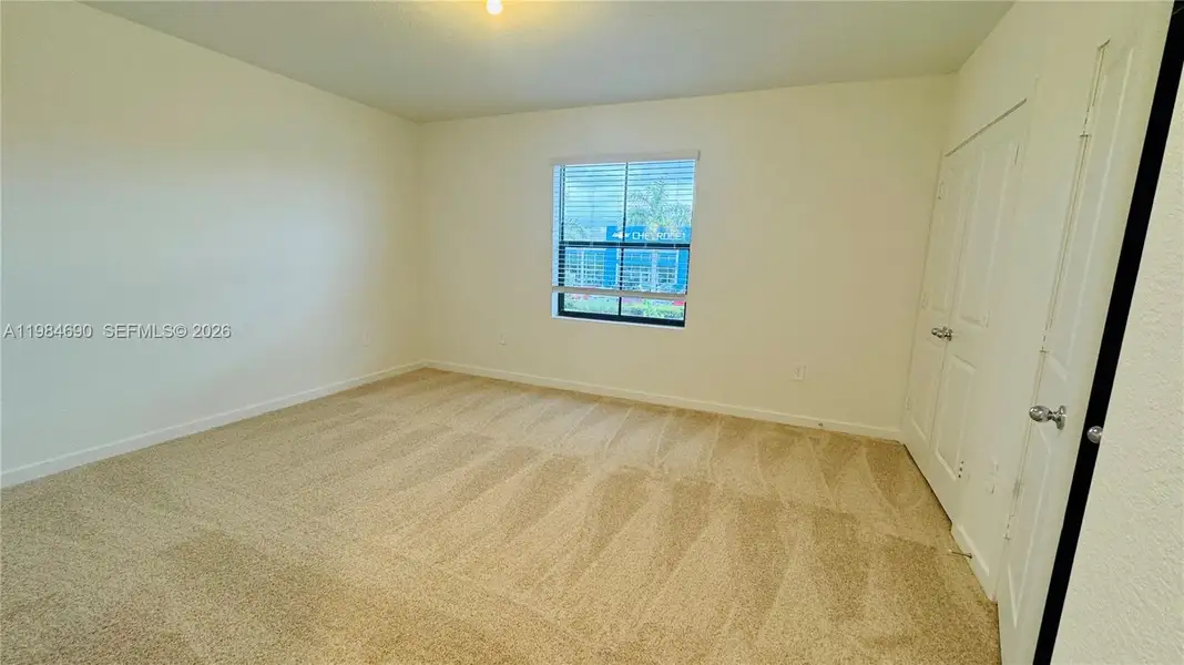 Spacious, unfurnished interior of a new home in , Florida City (Image 40).