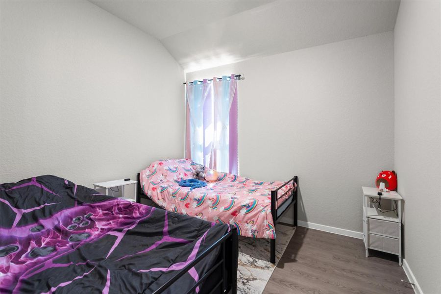 Another secondary bedroom, furniture included Another secondary bedroom, furniture included