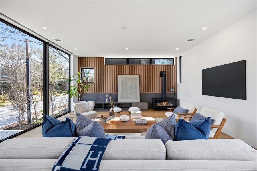 Furnished interior view inside a new home in , Dallas (Image 17).