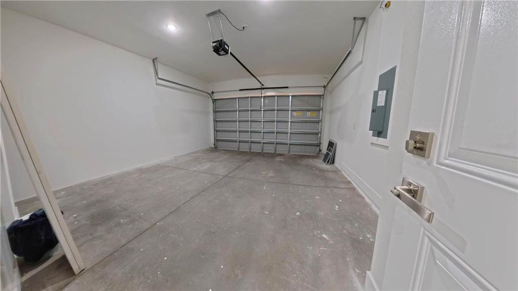 Image 18 of a home in .