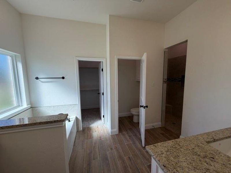 Spacious, unfurnished interior of a new home in , Azle (Image 21).