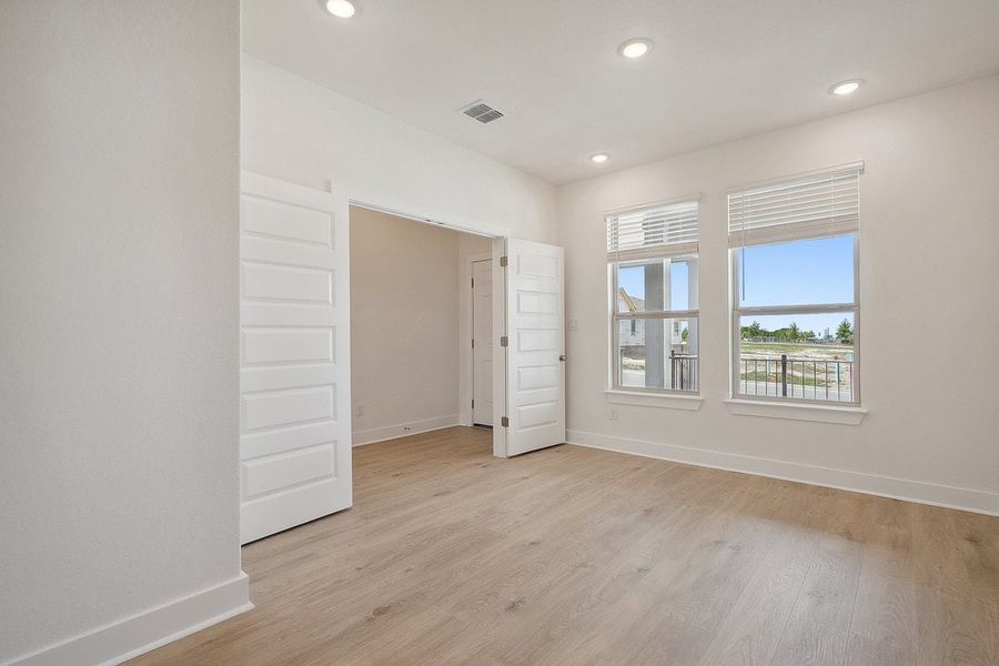 Spacious, unfurnished interior of a new home in Sage Hollow, Kyle (Image 14). Spacious, unfurnished interior of a new home in Sage Hollow, Kyle (Image 14).