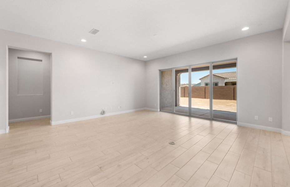 Spacious, unfurnished interior of a new home in Harvest - Enchantment Series, Queen Creek (Image 24). Spacious, unfurnished interior of a new home in Harvest - Enchantment Series, Queen Creek (Image 24).
