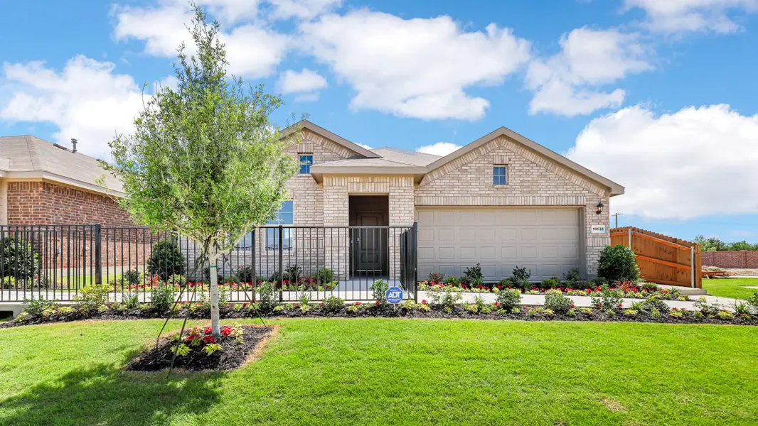 Representative exterior photo of a completed home built from the Texas Cali by D.R. Horton in Vista Park, Decatur, TX (Image 2).