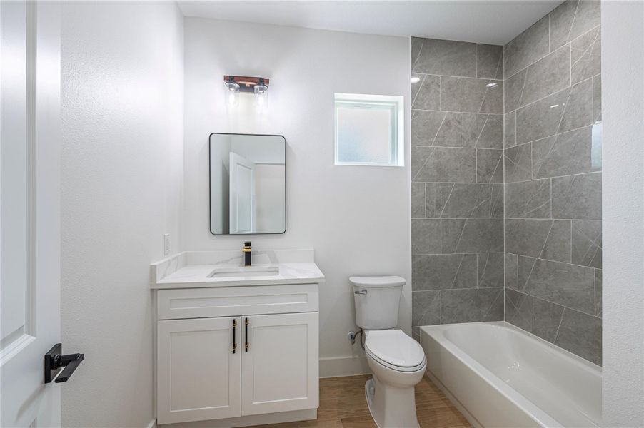 Furnished interior view inside a new home in , Dayton (Image 12).