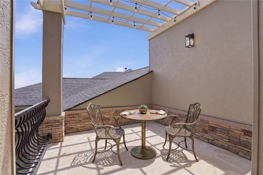 Exterior details and patio area of a home in , Clarkesville (Image 33).