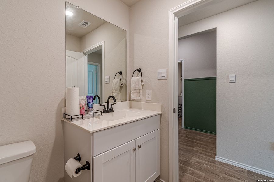 Furnished interior view inside a new home in Arroyo Ranch, Seguin (Image 8).