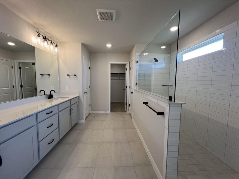 Furnished interior view inside a new home in Rolling Glen, Hutto (Image 7). Furnished interior view inside a new home in Rolling Glen, Hutto (Image 7).