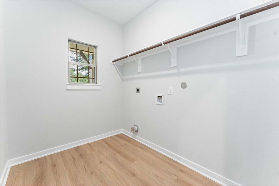 Spacious, unfurnished interior of a new home in Barton Place, Cleveland (Image 24). Spacious, unfurnished interior of a new home in Barton Place, Cleveland (Image 24).