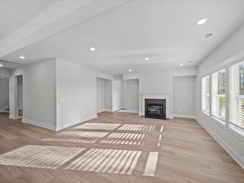 Spacious, unfurnished interior of a new home in Cedar Shoals - Signature Collection, Piedmont (Image 11).