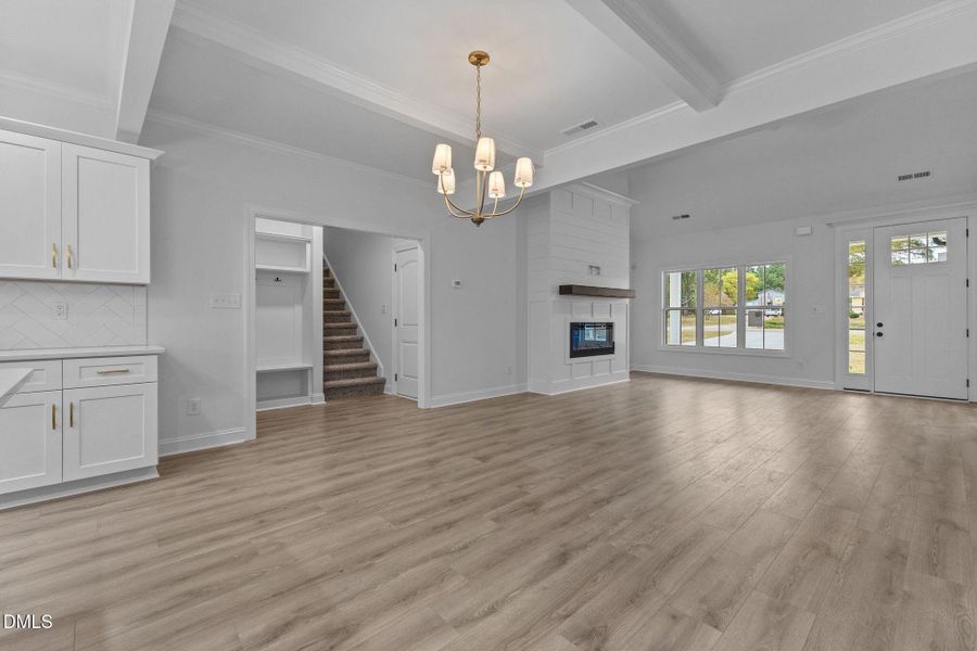 11-web-or-mls-AZ3A3689