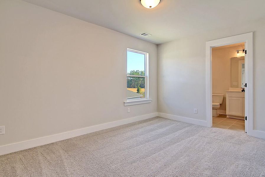 Spacious, unfurnished interior of a new home in Watson Hill, Summerville (Image 38).