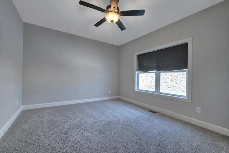 Spacious, unfurnished interior of a new home in , Ellijay (Image 18).