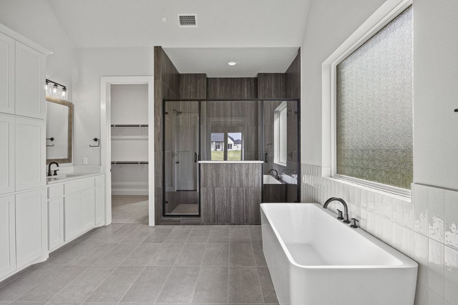 Representative furnished interior of a home built from the Lancaster by Windsor Homes in Ridge Pointe Estates, McLendon-Chisholm (Image 18). Representative furnished interior of a home built from the Lancaster by Windsor Homes in Ridge Pointe Estates, McLendon-Chisholm (Image 18).