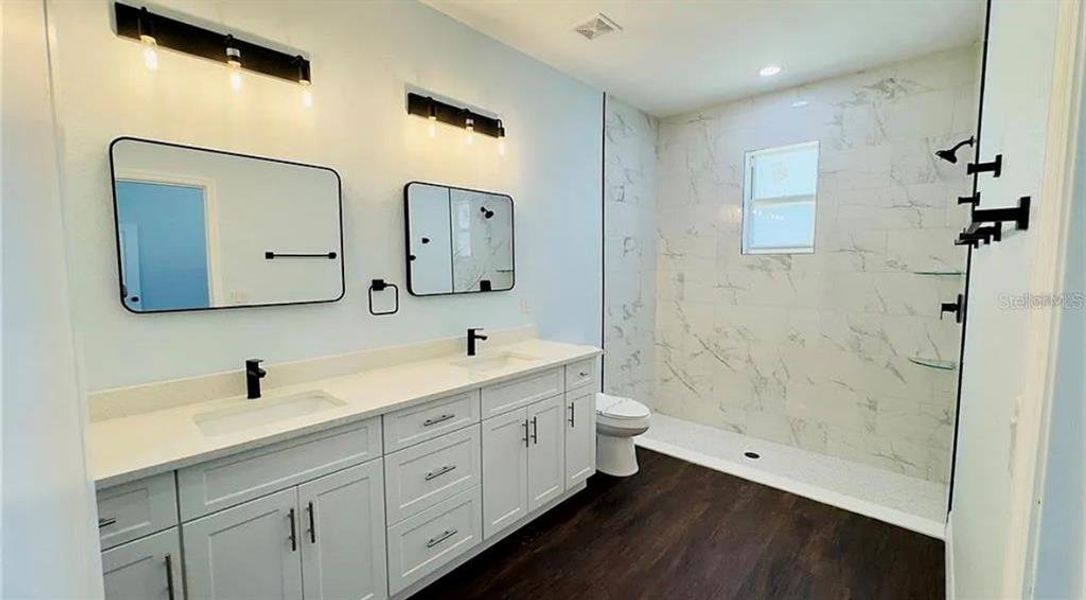 Furnished interior view inside a new home in , Port Charlotte (Image 5).