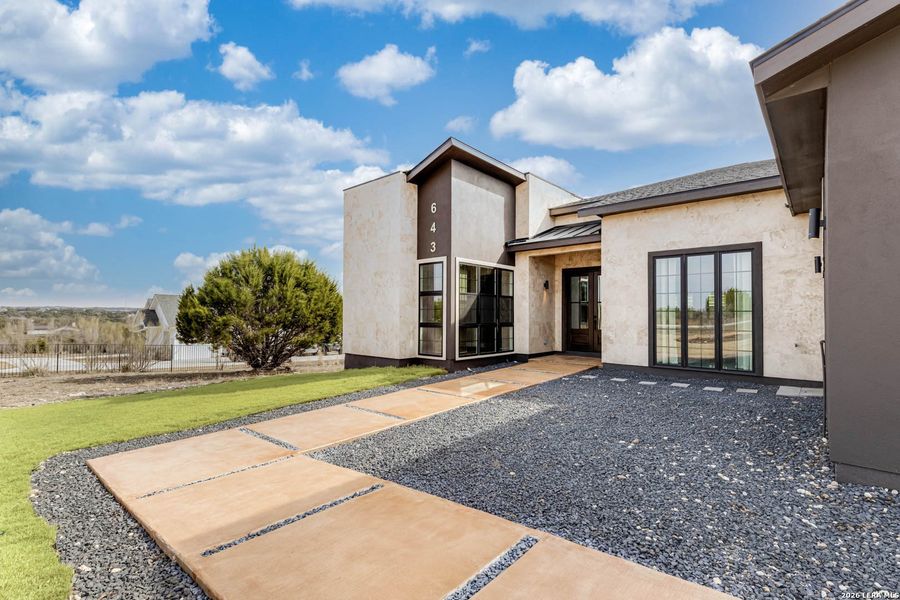 Image 41 of a home in .