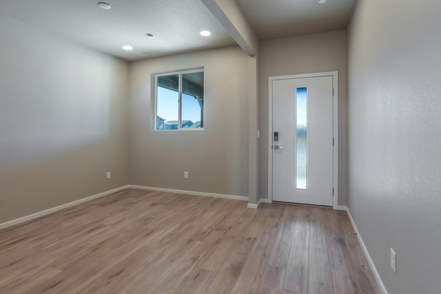 Spacious, unfurnished interior of a new home in Bloom, Fort Collins (Image 26).