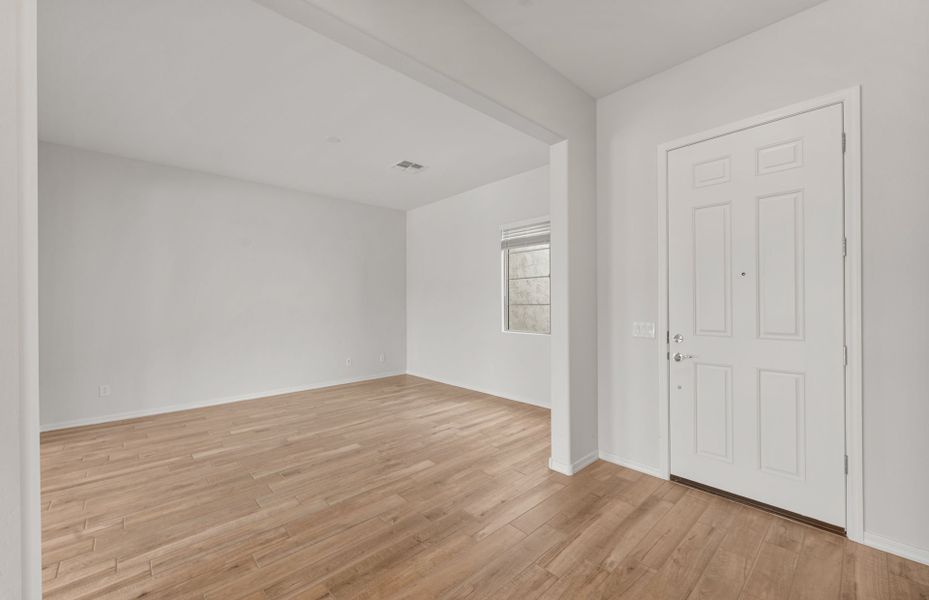Spacious, unfurnished interior of a new home in Sun City Anthem at Merrill Ranch, Florence (Image 25). Spacious, unfurnished interior of a new home in Sun City Anthem at Merrill Ranch, Florence (Image 25).