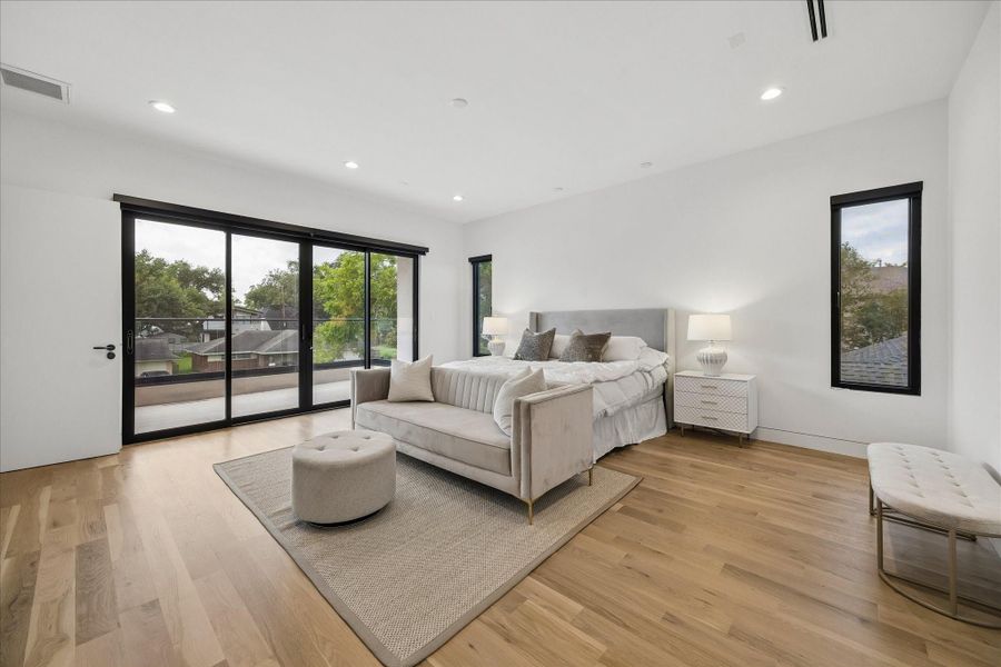 Furnished interior view inside a new home in , Houston (Image 9).