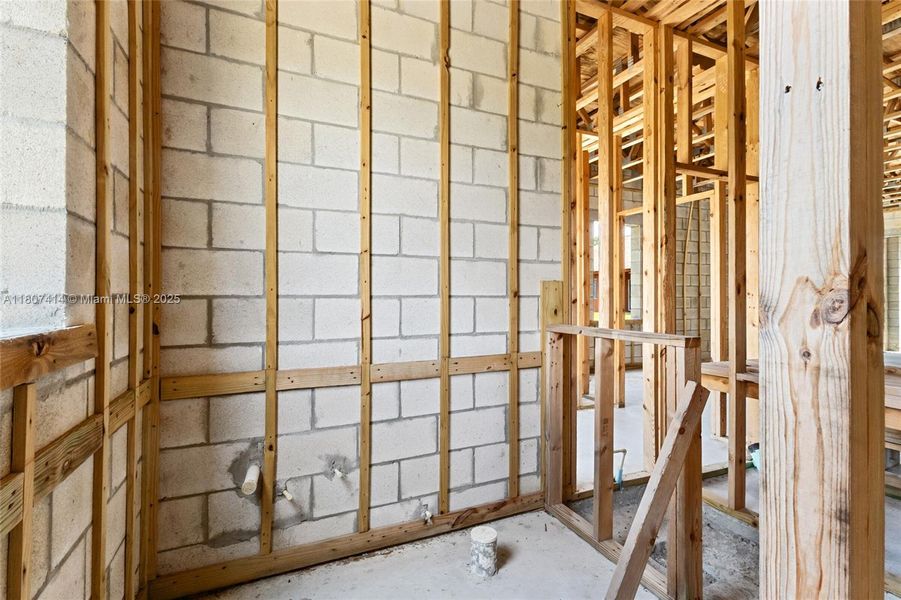 Image 34 of a home in .