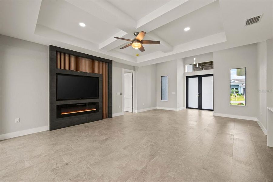 Spacious, unfurnished interior of a new home in , Cape Coral (Image 40).