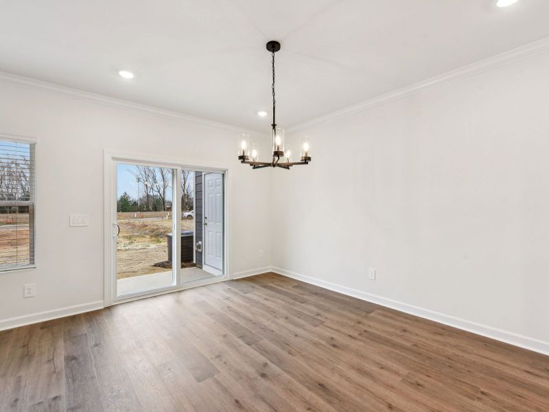 Spacious, unfurnished interior of a new home in Rocky River Towns, Charlotte (Image 11).
